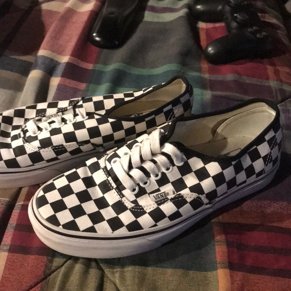 Checkered Vans - Picture 4 of 4
